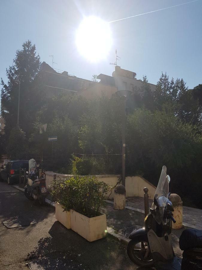 Appartamento Luminoso Con Vista Su Villa Ada 로마 외부 사진